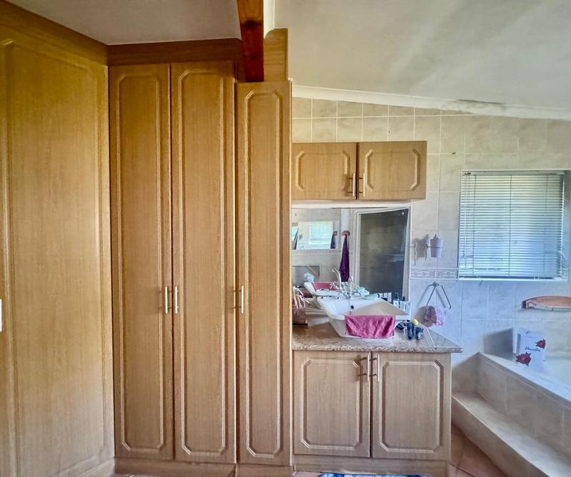 3 Bedroom Property for Sale in Heiderand Western Cape